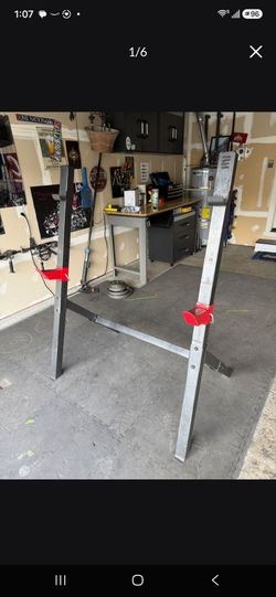 Squat rack