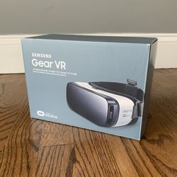 Samsung Gear VR - Excellent Condition