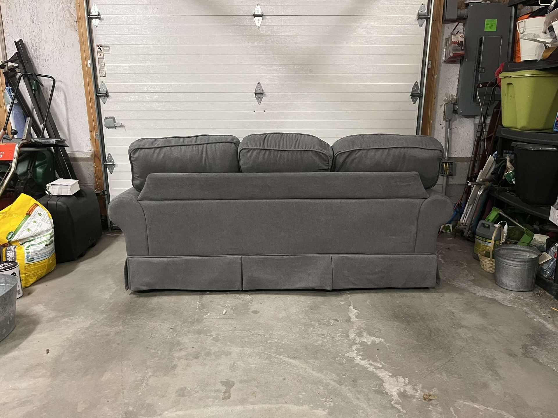 Bob S Furniture Katie Sofa Baci Living Room