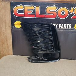 23 24 Lexus RX350 LH Front Bumper Cover Grille OEM. 