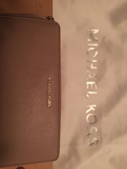 Michael kors wallet brand new