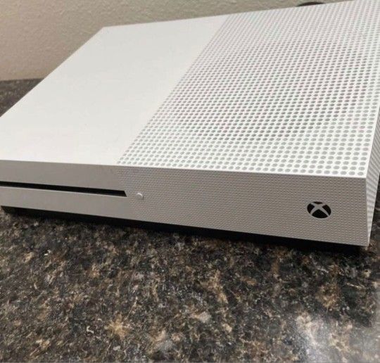 Xbox One S 