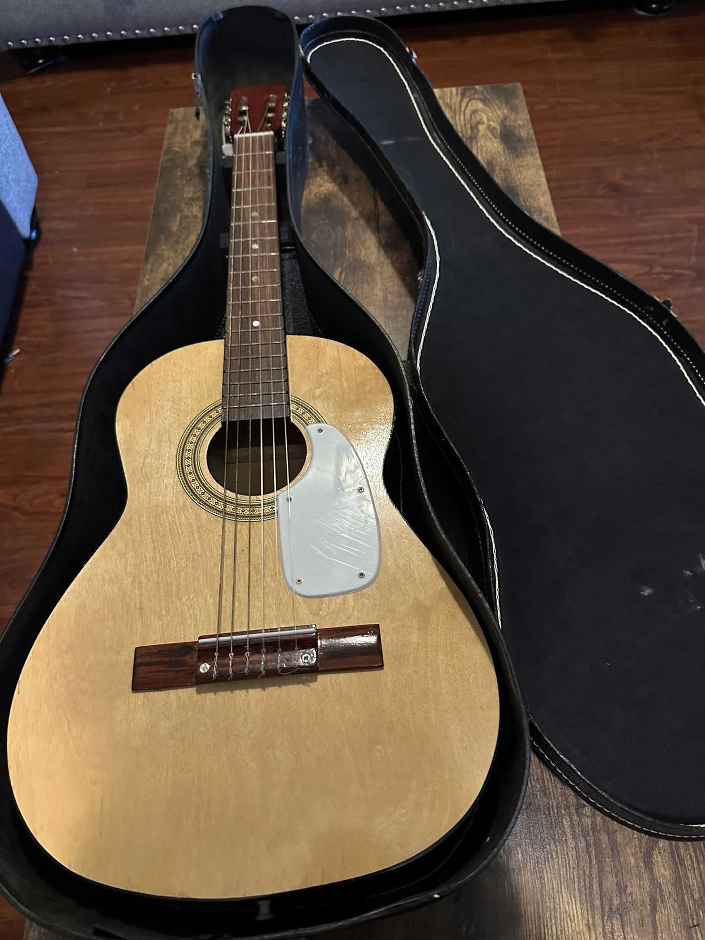 Acoustic Guitar W/ Case 