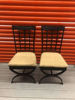 2x Dining Room Chairs