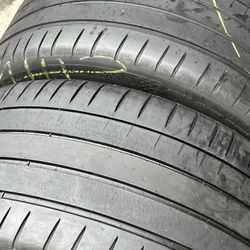 2 Michelin Pilot Sport 4s 275/40/19