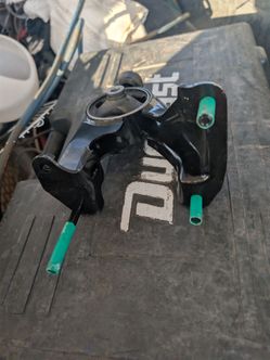 Rear engine motor mount