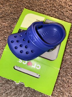 Baby Crocs (2/3c)