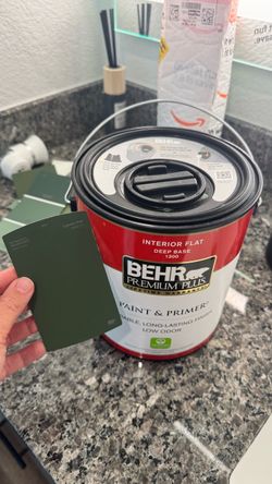 NEW BEHR Premium Plus Interior Paint – Cypress Vine Green – 1 Gallon