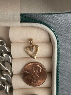 14k mini gold heart pendant