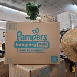 Pampers baby dry ultra Cushions. Size 6. 144 diapers