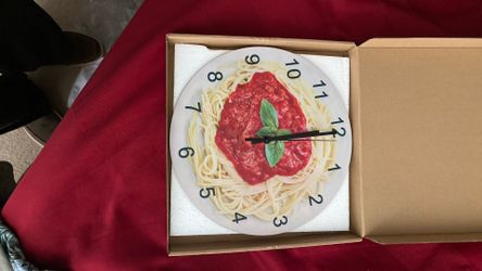 Clock Spaghetti Look