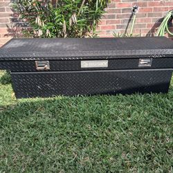 Husky tool box