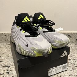 Adidas Basketball Initiation Shoes Sneakers Grey / Black JR6507 Men's Size 10.5