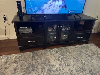 Entertainment Table