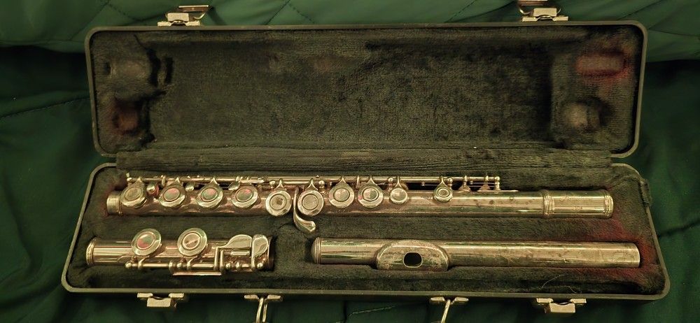 Armstrong Student Flute