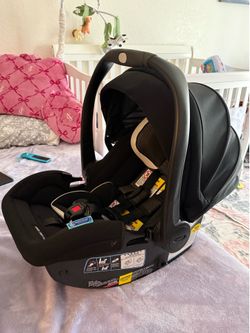 Graco infant Carrier