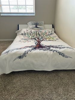 Modern Black & White Wave Full Platform Bed Frame (with optional pillow-top mattress)