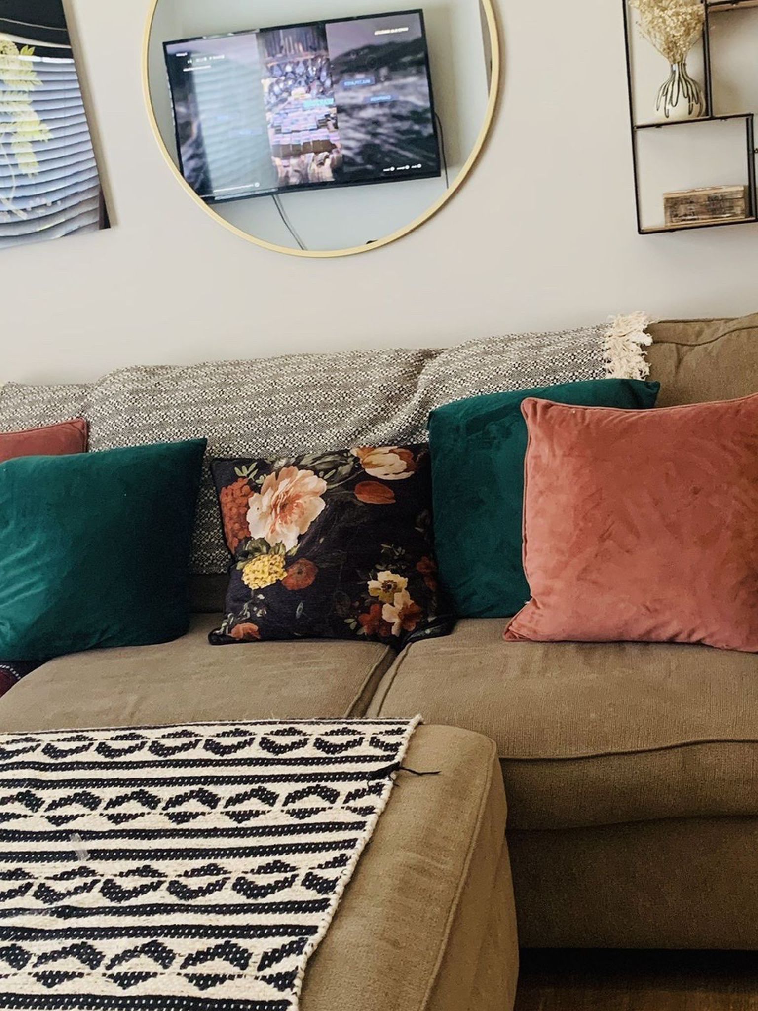Beautiful Sectional Couch & Ottoman For Sale