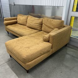 Sectional Couch FREE DELIVER