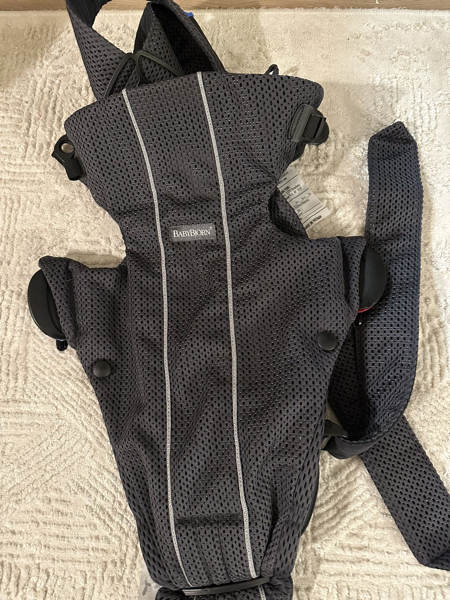 Babybjorn Mini carrier