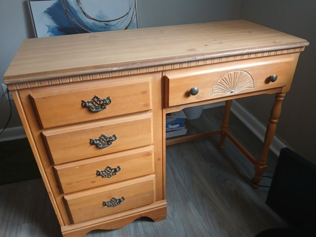 Wood Desk 5 Drawers