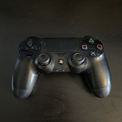 PS4 CONTROLLER