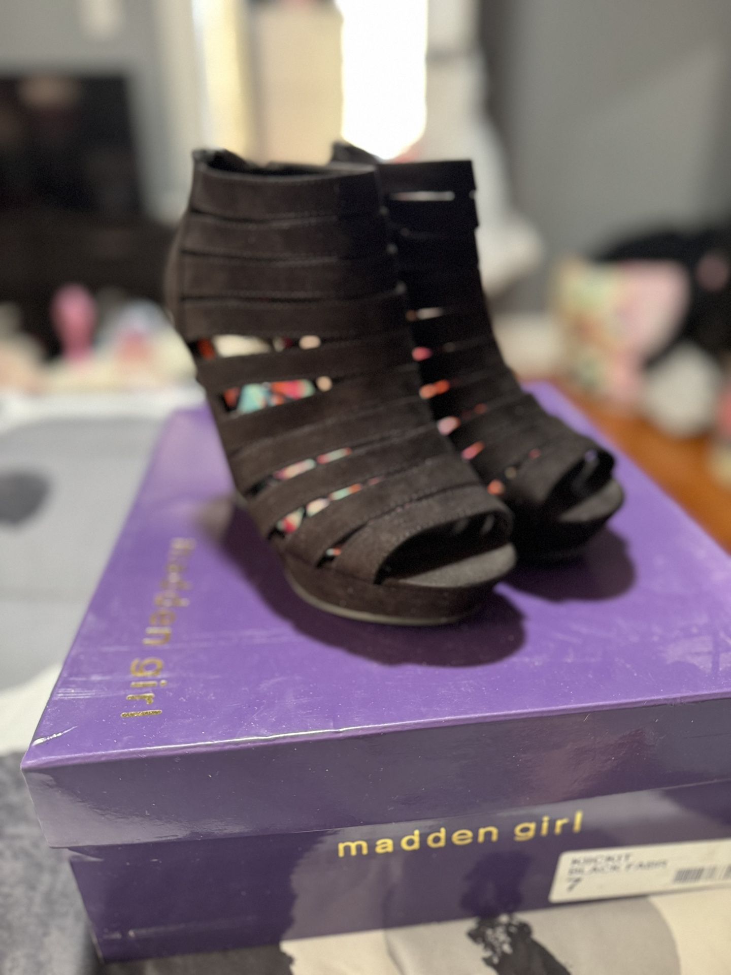 Madden Girl Wedges