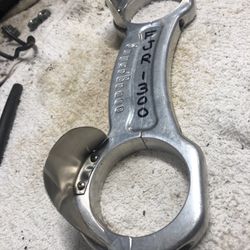 Front Fork Super Brace For FJR 1300