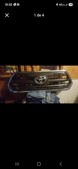 Toyota Tacoma Parrilla