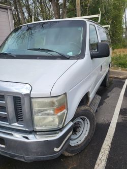 2009 Ford E-350