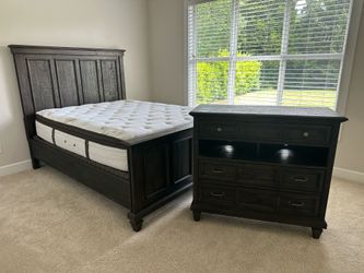 Tempur-Pedic Box Spring, Bed Frame & Dresser Set