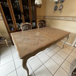 Vintage Open Up Dining Table