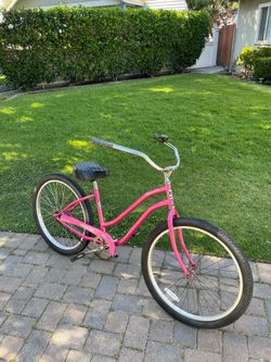 26” Pink Women’s Beach Cruiser