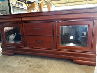TV Stand / Cabinet
