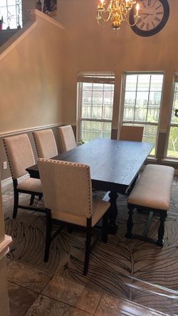 Dining room set