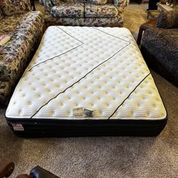 Beautyrest Black Mattress, Type L, Full Size, Extra Firm.