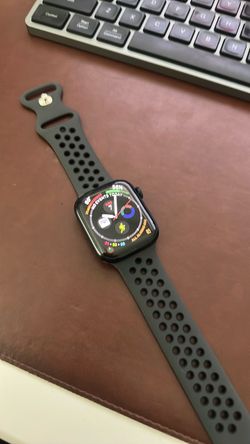 Apple Watch Series 7 45MM + Cellular
