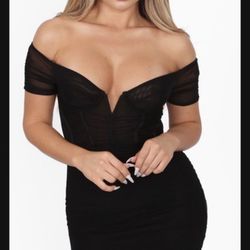 Dress Stretch Size Small $22