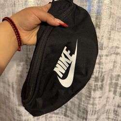 Nike Belt Bag 