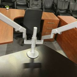 HUMANSCALE MONITOR ARMS *can deliver*