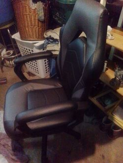 Gaming chair