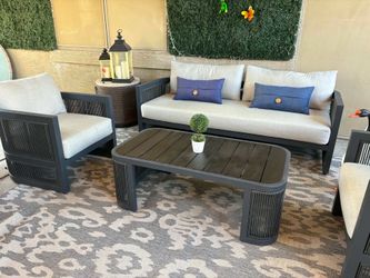 Patio furniture set