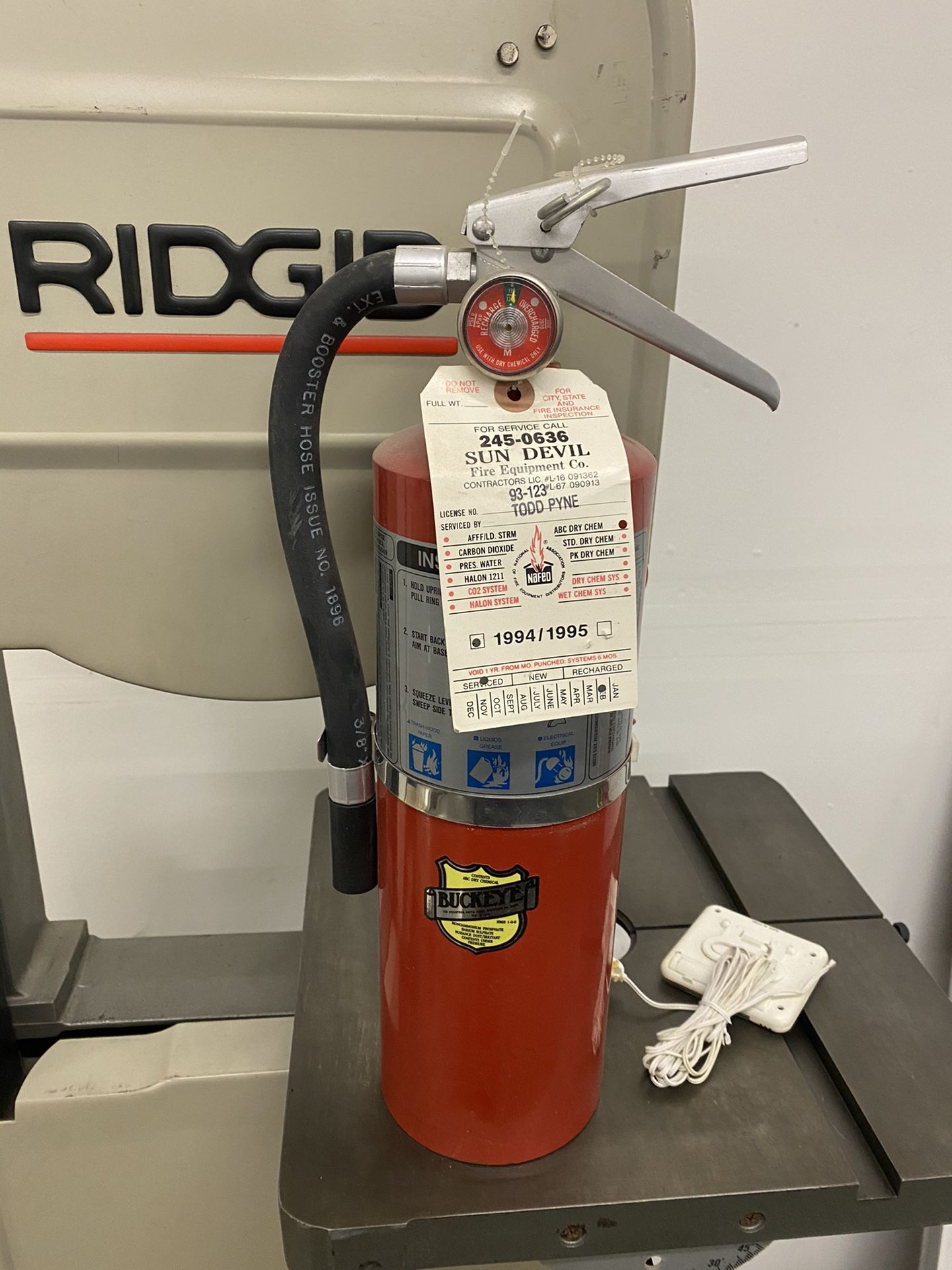 Fire extinguisher