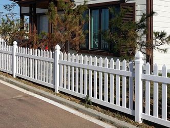 New 4ft Hx8ft W Picket Fence for Front Yard