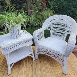 Beaded Wicker Chair & Table 