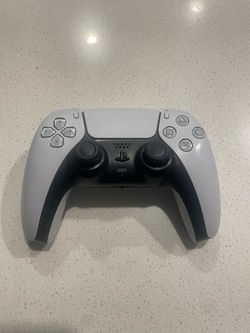 Ps5 controller + 7 games