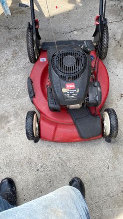 Toro lawnmower 22 inch cut with the big Colin motor not Briggs big wheel self-propelled new carburetor testing is ready to go no issues