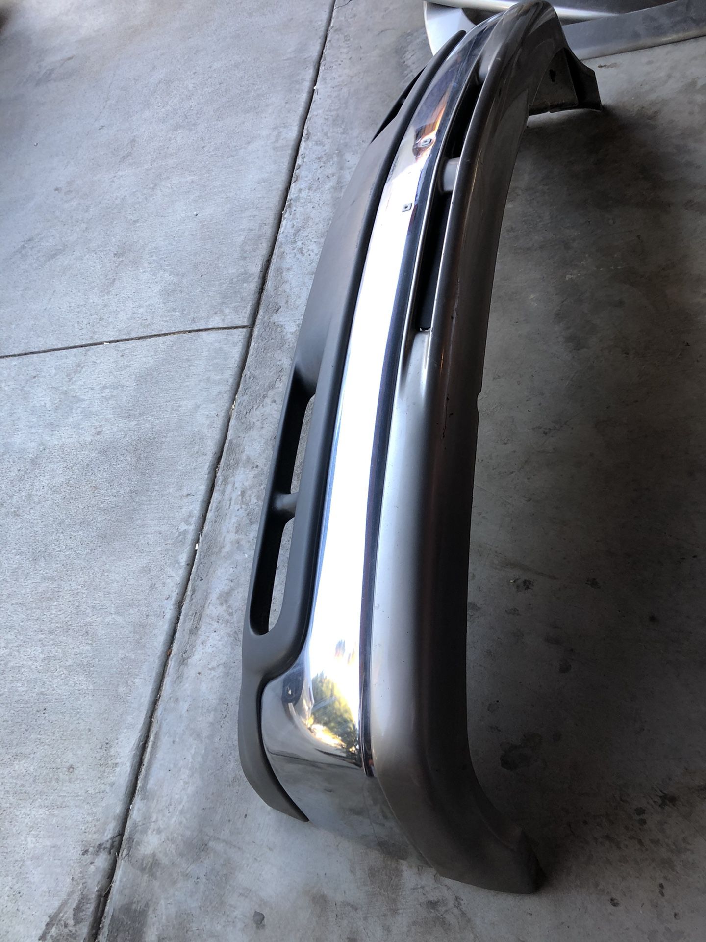 Chevrolet Tahoe/Silverado /suburban Front Bumper