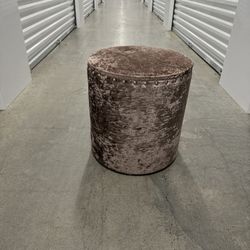Pink / Mauve Crushed Velvet Ottoman 