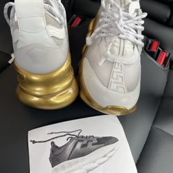 Versace -Chain Reaction (White And Gold)